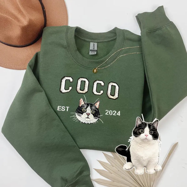 Custom Cat Embroidered Sweatshirt, Custom Embroidered Dog Hoodie, Personalized Pet Face and name Sweatshirt, Pet Lovers Gift, Gift for Mom